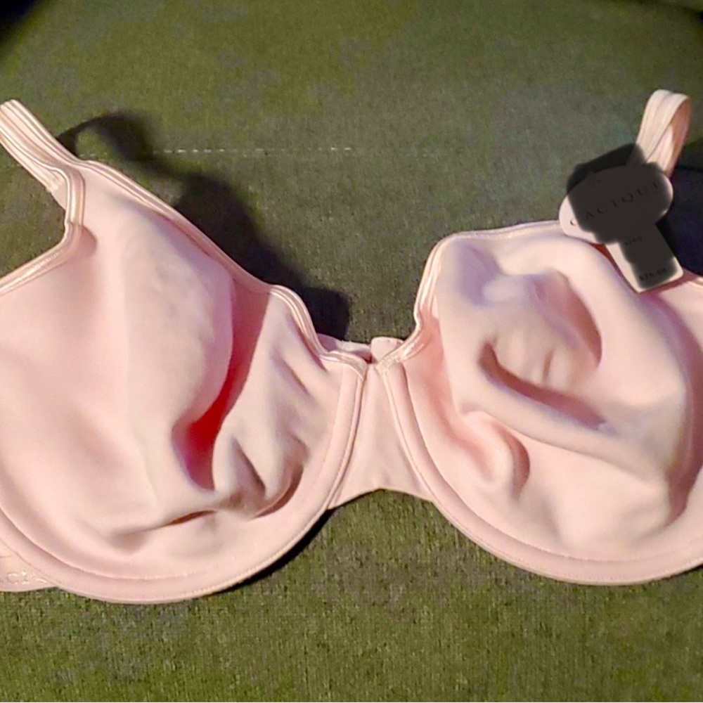 Cacique pink bra new without tags